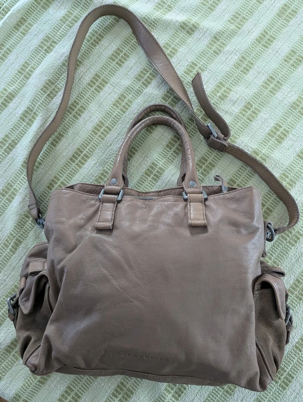 Liebeskind Soft Taupe Leather Tote, hobo bag Handles, cross body Strap, vintage